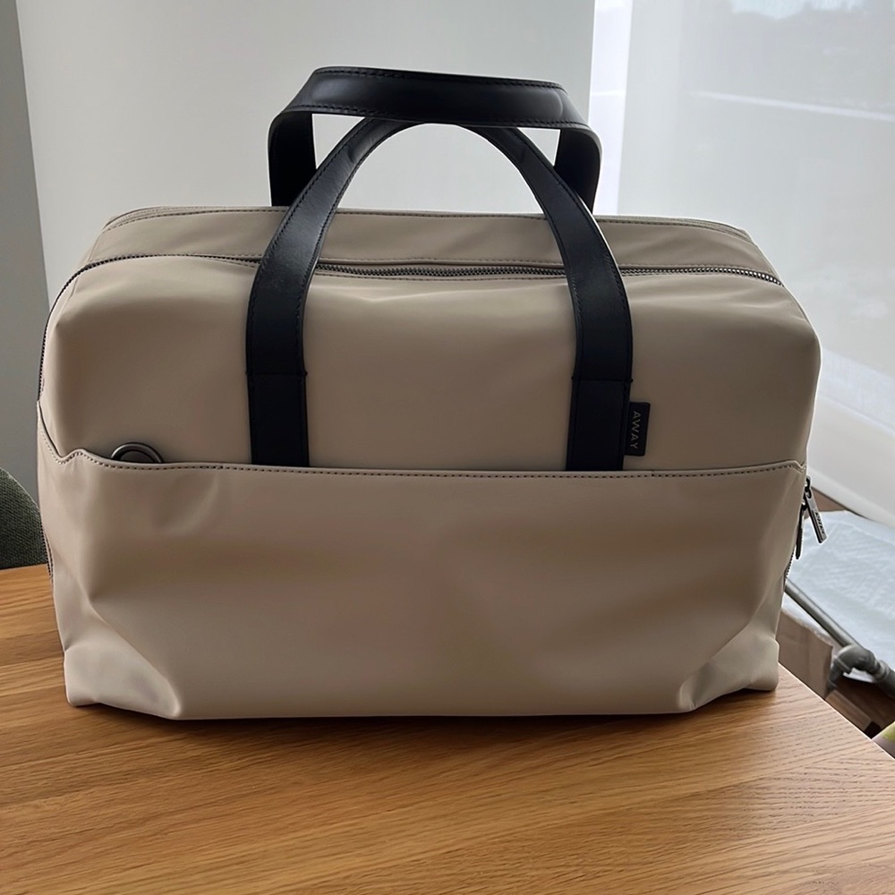 Away Everywhere Bag (Travel & Everyday Bag)